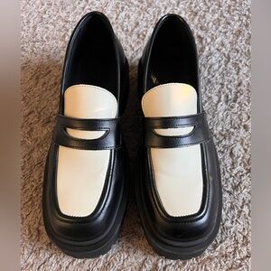 White and black platform loafers brand svegan size 8